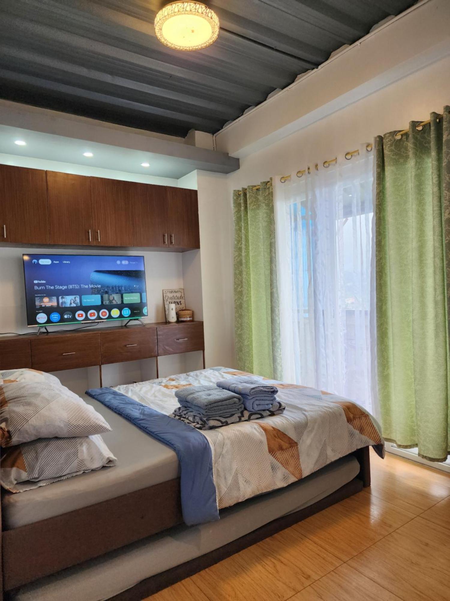 Mountain And Sunsetview Baguio Residences Baguio City Room photo
